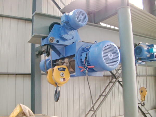 新型低凈空電動葫蘆